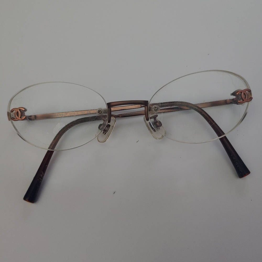 Vintage Chanel prescription glasses 3-piece mount - Picture 5 of 15
